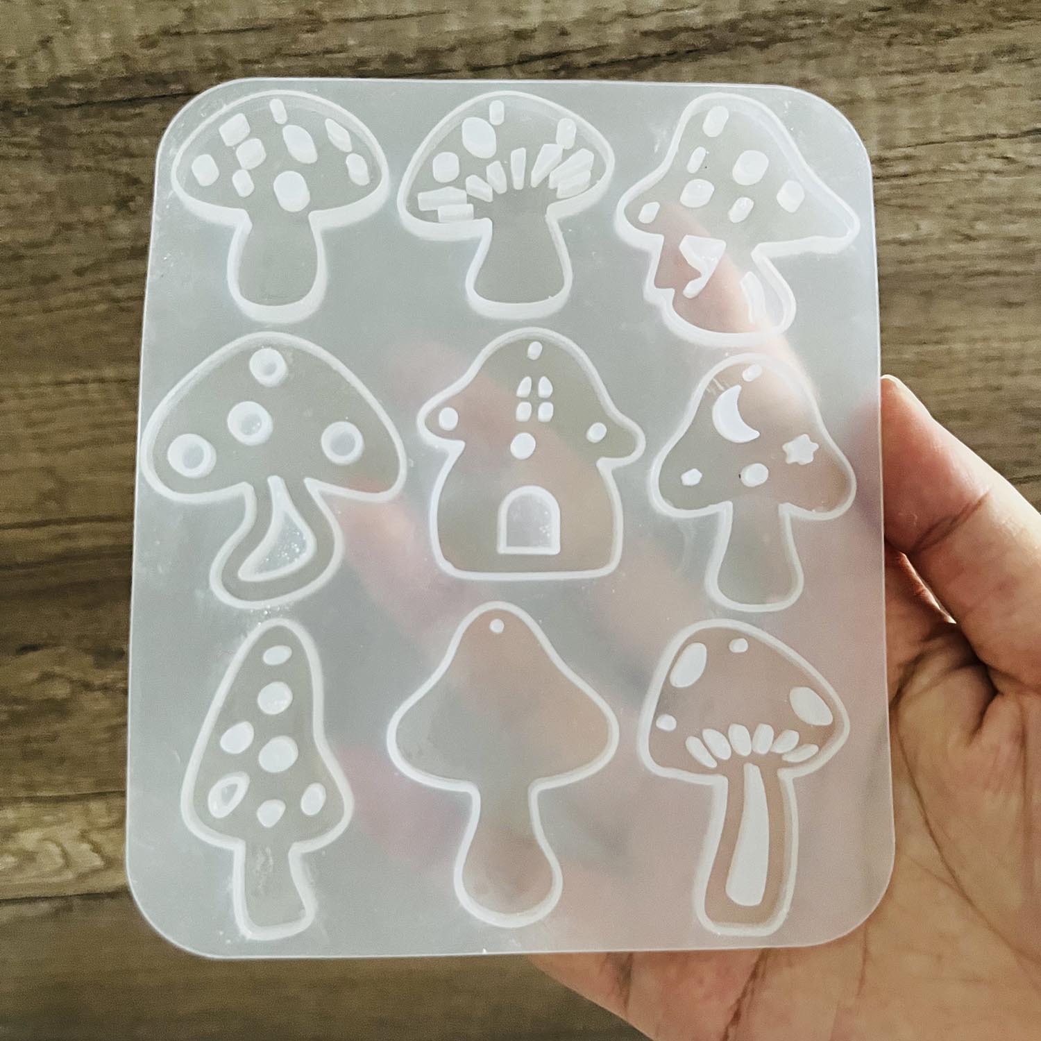 Разностильные серьги-подвески  – обзор и цена Flower Preservation Resin